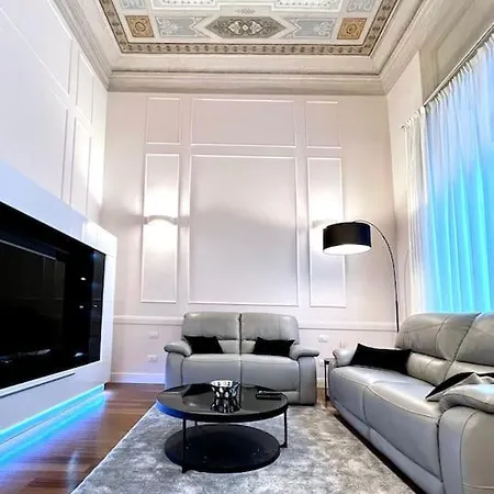 Charming Penthouse Near Duomo Φλωρεντία