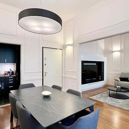 Charming Penthouse Near Duomo