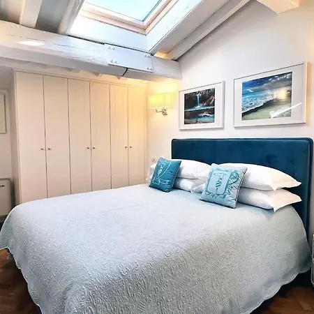 Charming Penthouse Near Duomo Διαμέρισμα Φλωρεντία